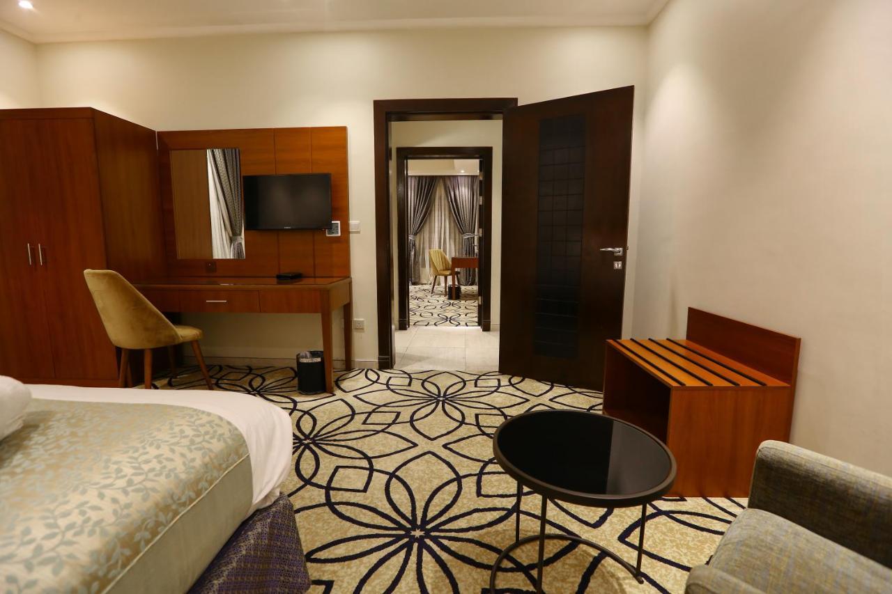 Lotaz - Al Salamah Aparthotel 5*