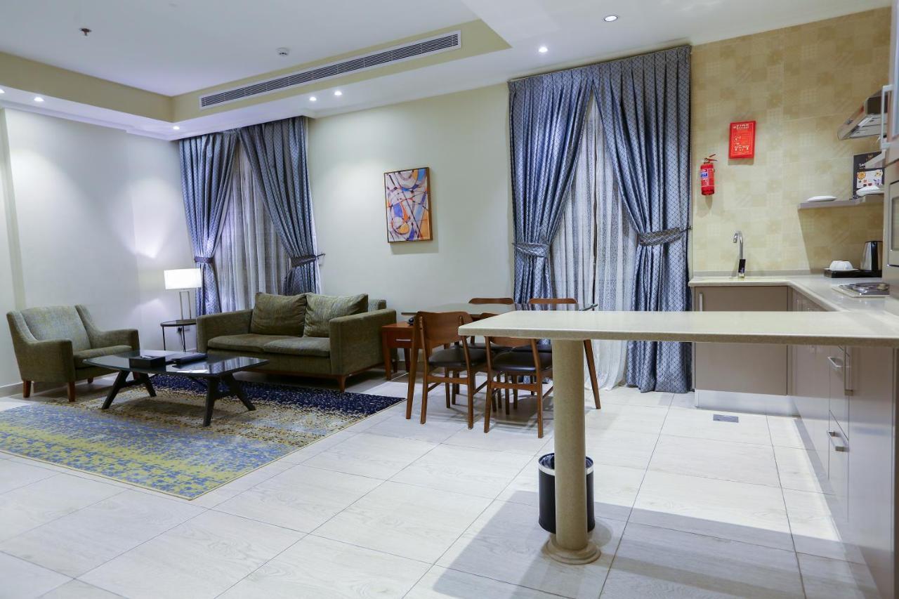 Lotaz - Al Salamah 5*