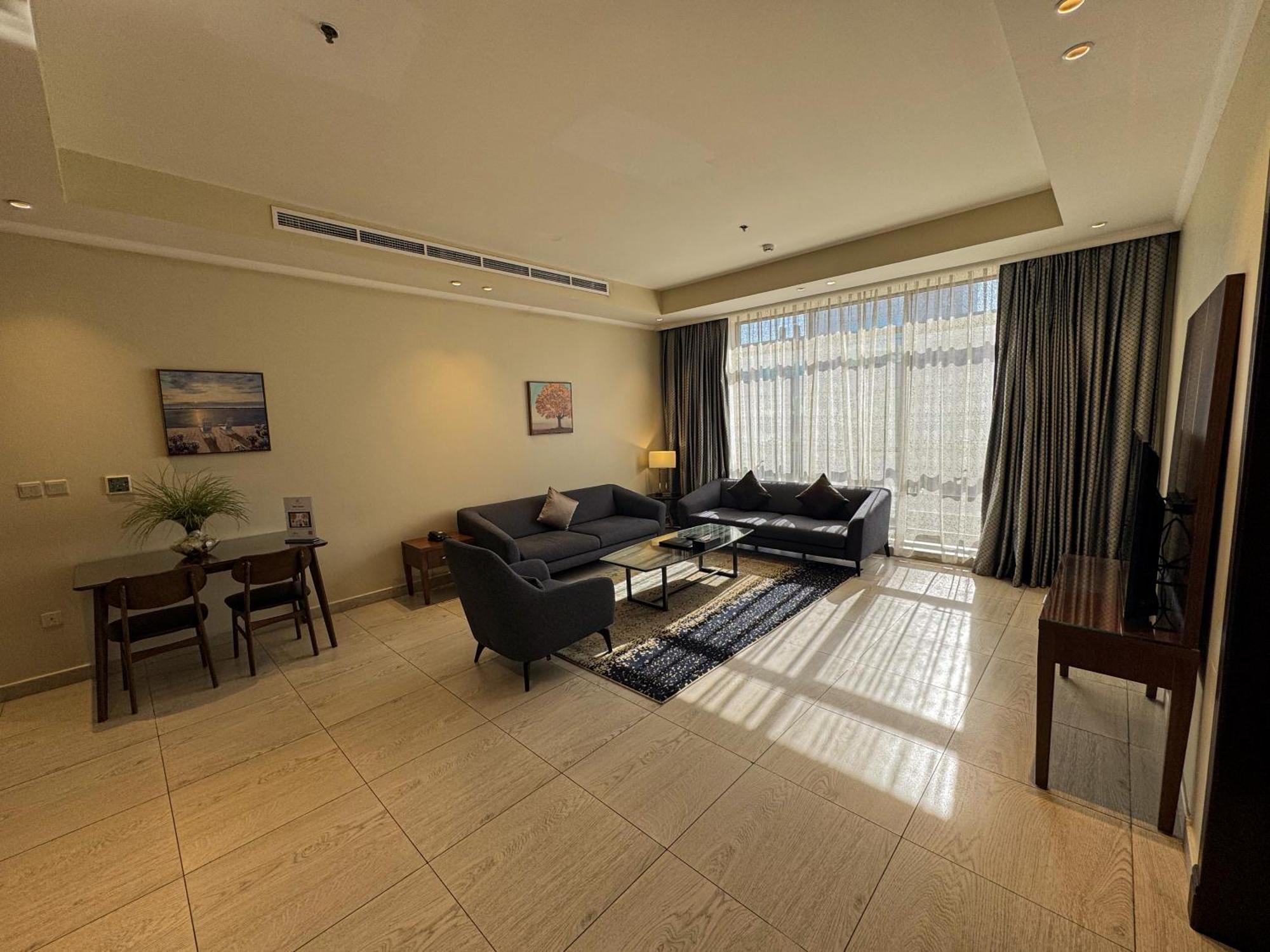 Lotaz - Al Salamah Aparthotel Jeddah
